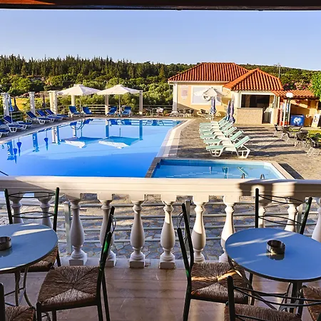 Ionis 2* Troïanáta