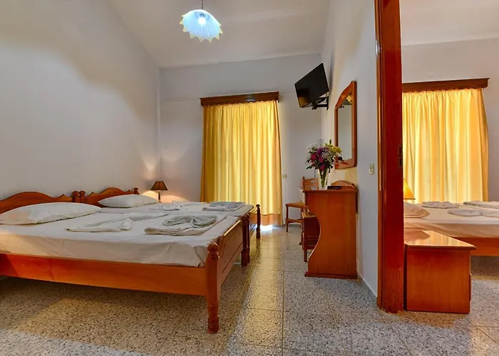 Ionis Ξενοδοχείο 2*