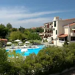 Ionis Hotell Troianata