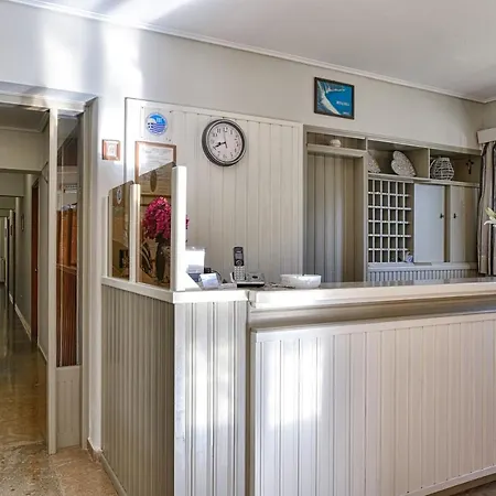 Ionis Hotel