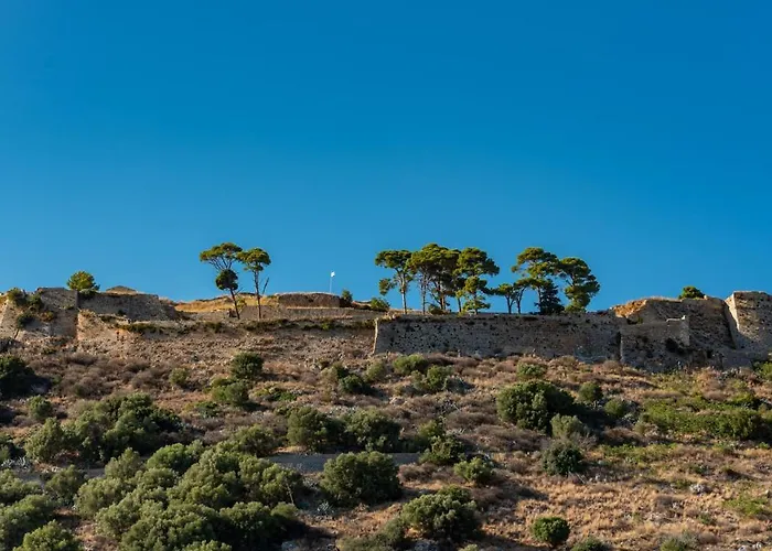 Ionis Hotel Troianata